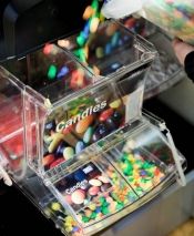 Контейнер с лопатка, етикет, делител и контейнер за почистване; лице 30 см.; 10+10 л.